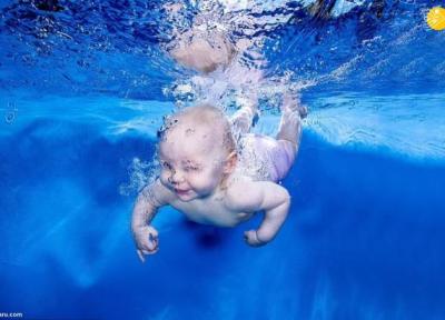 تصاویر تماشایی از شنای نوزادان زیر آب