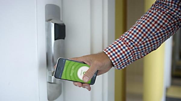 هتل هیلتون کلید هوشمند را برای مهمانان خود راه اندازی می کند